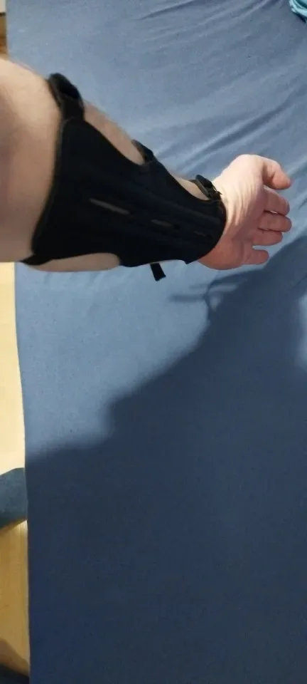 Photo posted by a verified buyer of the Fletchguard archery arm guard