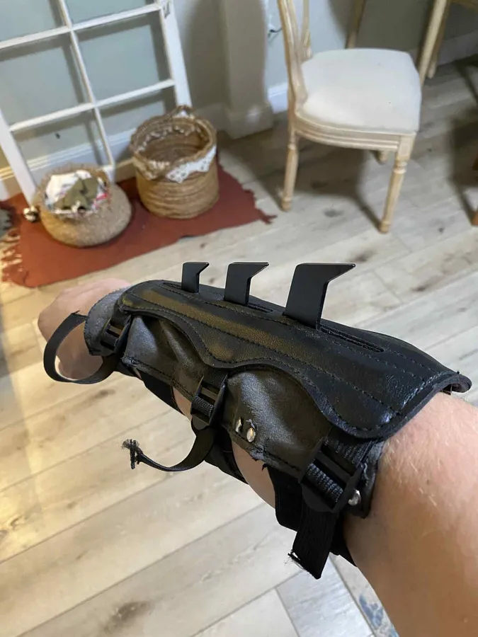 Photo posted by a verified buyer of the Fletchguard archery arm guard