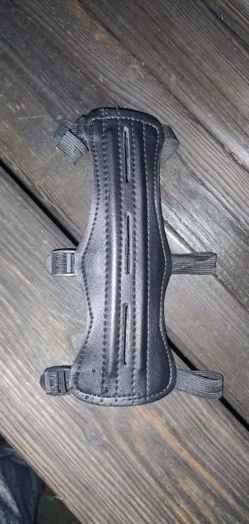 Photo posted by a verified buyer of the Fletchguard archery arm guard
